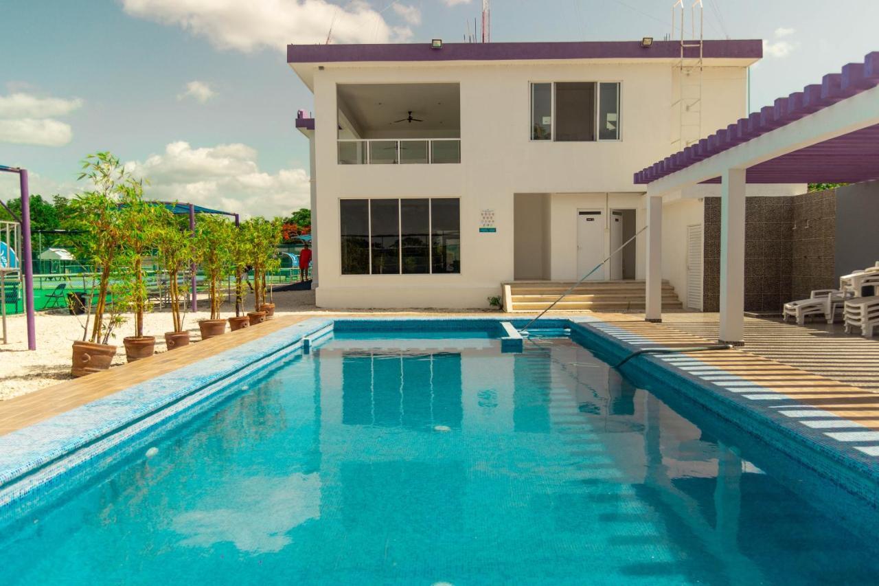 Cancun Tennis Inn Канкун Екстер'єр фото