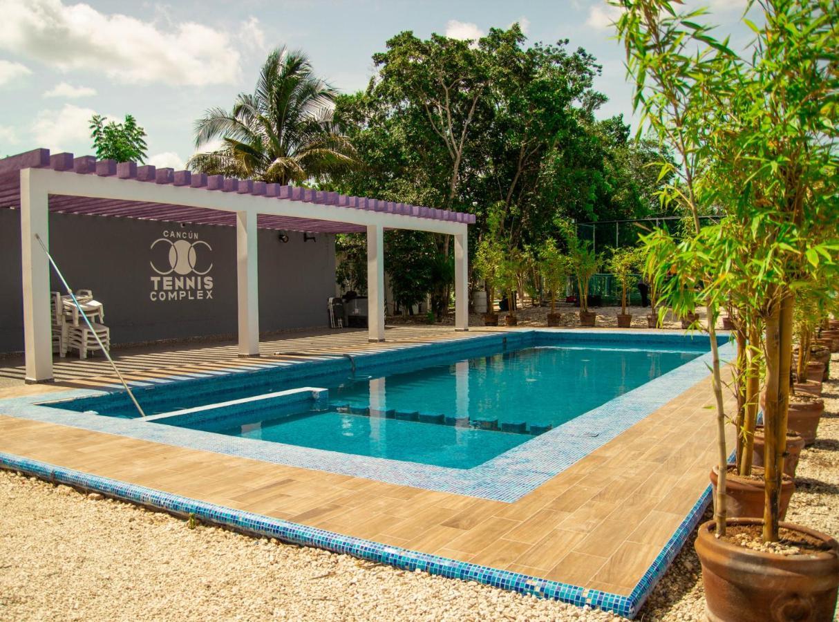 Cancun Tennis Inn Канкун Екстер'єр фото